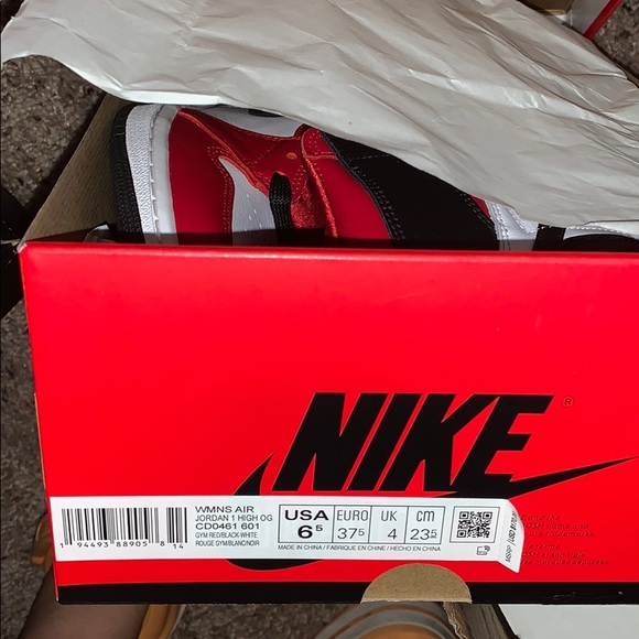 Air Jordan 1 - Picture 2 of 2